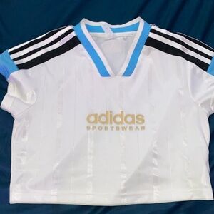 Adidas sports wear cropped shirt